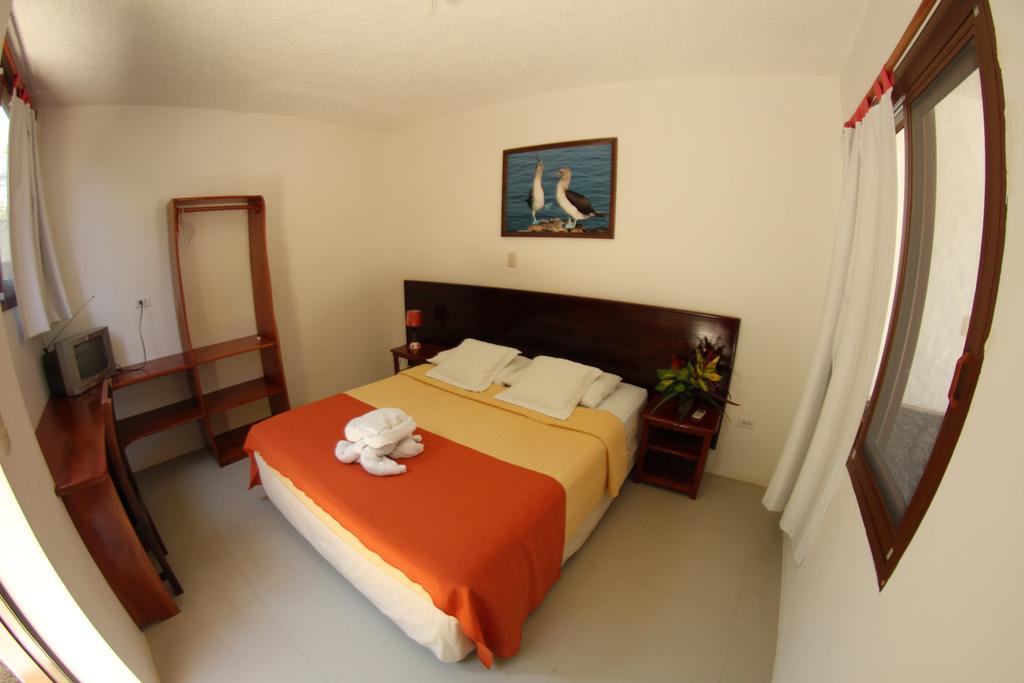 Hostal La Gran Tortuga Puerto Villamil Exterior foto