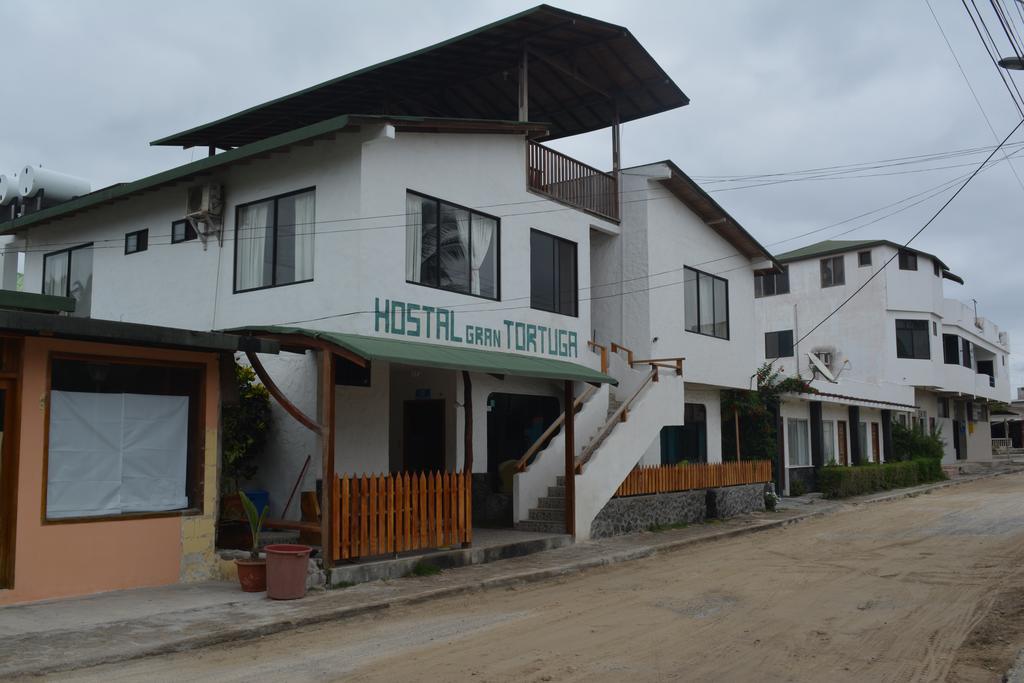 Hostal La Gran Tortuga Puerto Villamil Exterior foto